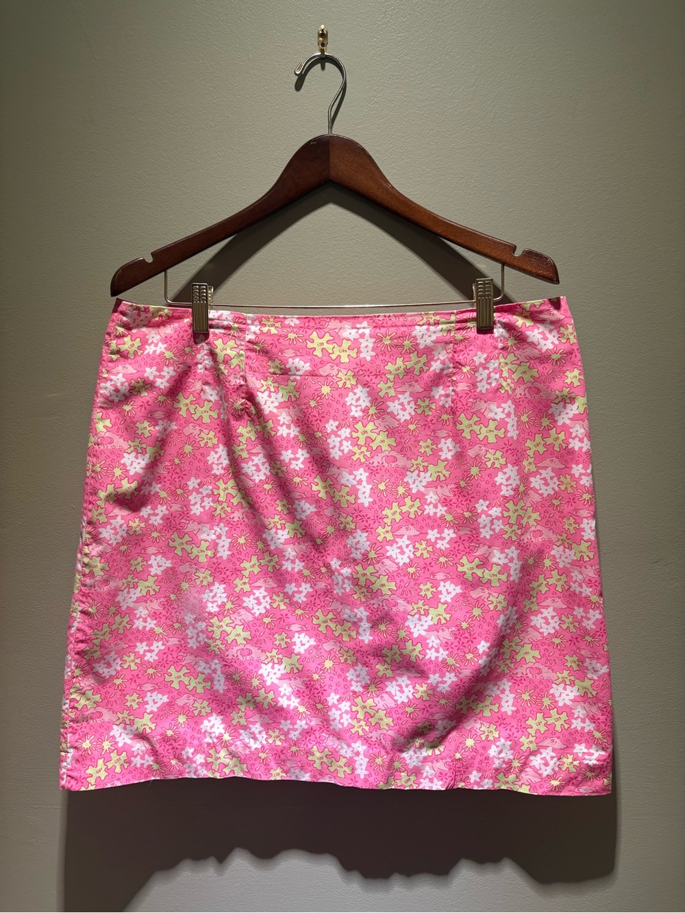 Y2K Lilly Pulitzer Pink & Green Hippo Novelty Print Skirt
